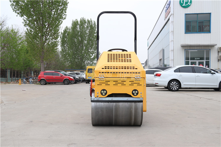 教你如何辨別二手小型壓路機(jī)，看完不踩雷