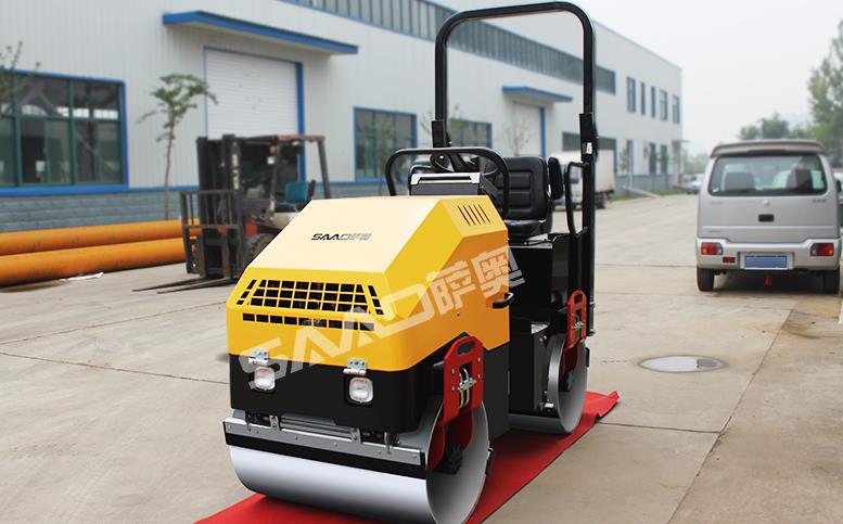 總結壓路機環(huán)境的施工環(huán)境