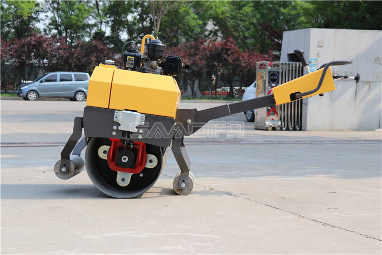 溝槽，小型壓路機碾壓的方法